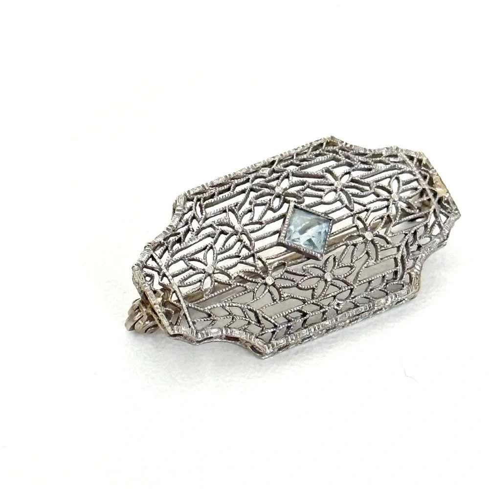 Antique 14K Solid White Gold Aquamarine Intricate Floral Detail Bar Brooch Pin